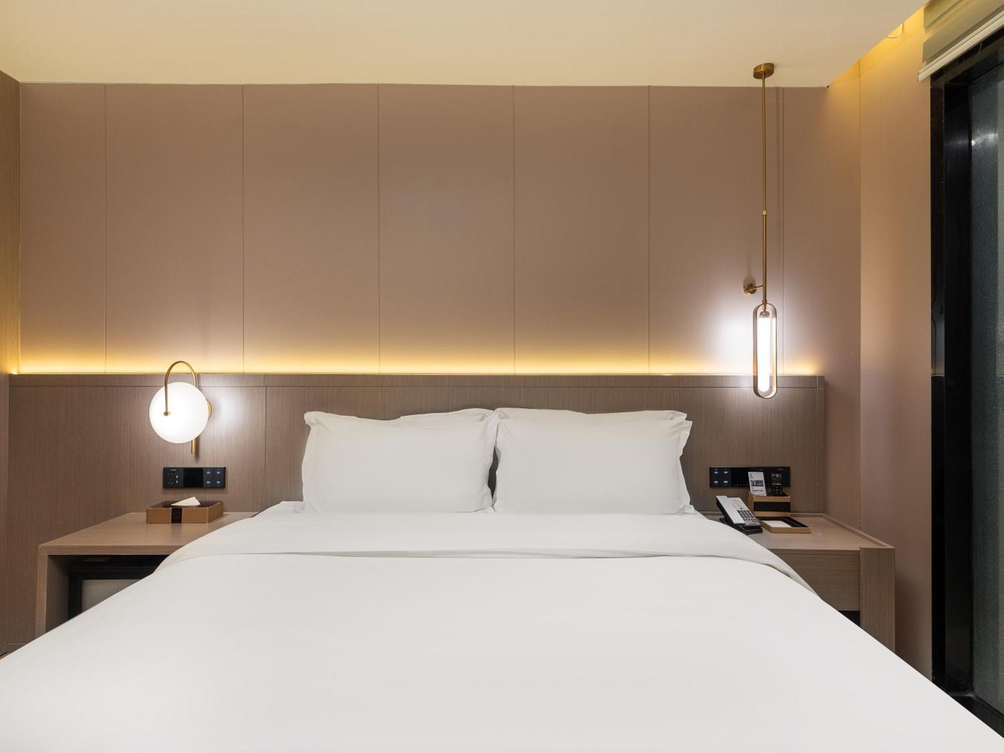 ลาวันเด โฮเต็ล กวางโจว ชือ ไพ เชียว เมโทร สเตชัน Hotel ภายนอก รูปภาพ