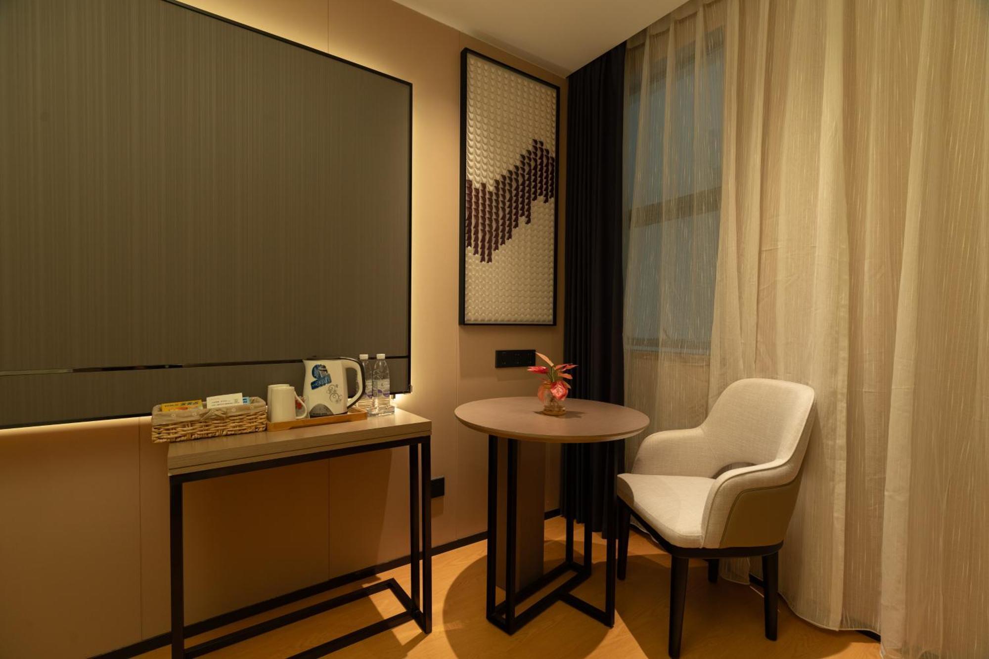 ลาวันเด โฮเต็ล กวางโจว ชือ ไพ เชียว เมโทร สเตชัน Hotel ภายนอก รูปภาพ