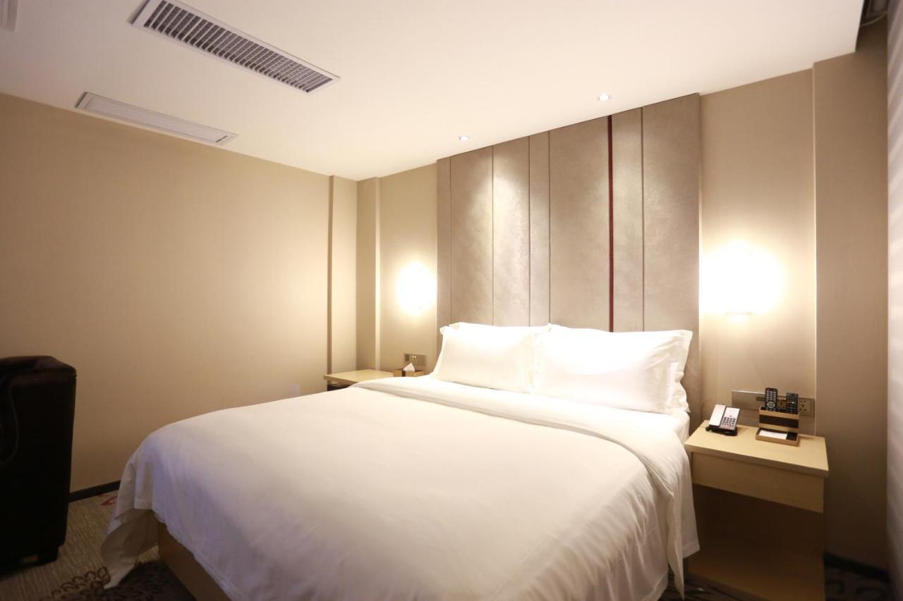 ลาวันเด โฮเต็ล กวางโจว ชือ ไพ เชียว เมโทร สเตชัน Hotel ภายนอก รูปภาพ