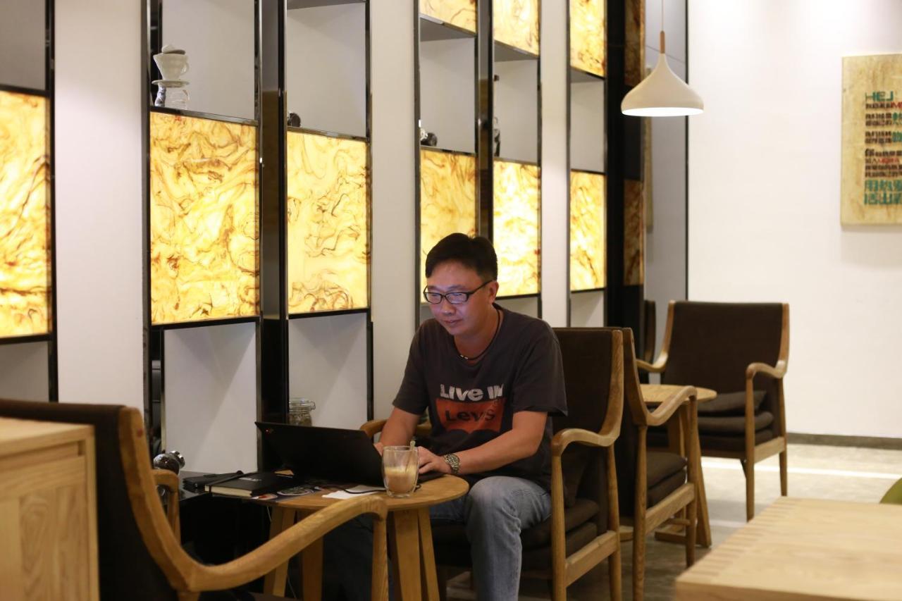 ลาวันเด โฮเต็ล กวางโจว ชือ ไพ เชียว เมโทร สเตชัน Hotel ภายนอก รูปภาพ